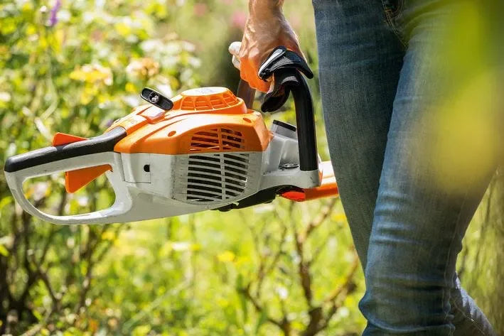 STIHL HS 45 pensasleikkuri - Puutarhakone