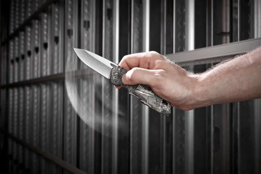 Milwaukee taittuva työveitsi Camo - Puutarhakone