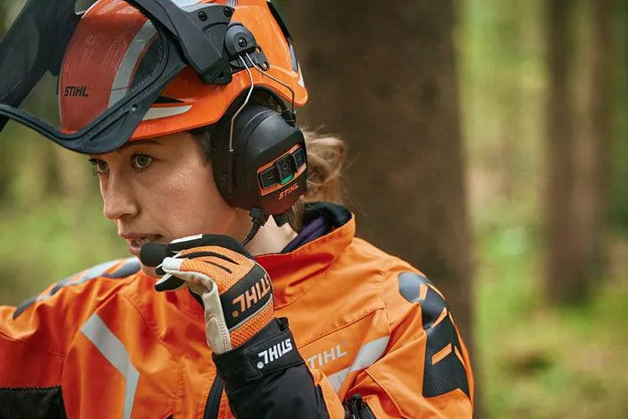 STIHL Advance ProCOM kuulonsuojaimet -kypärämalli - Puutarhakone