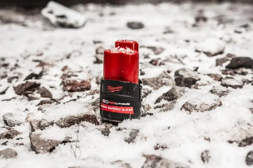 Milwaukee akku M12 High Output 2,5Ah - Puutarhakone