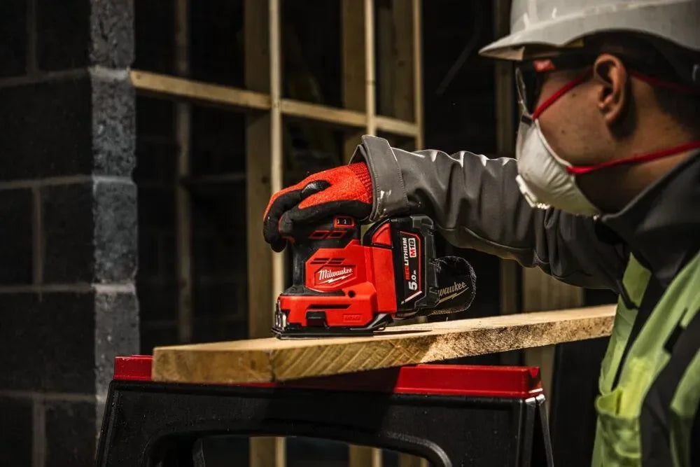 Milwaukee hiomaverkko Power Grid (M18 BQSS) - Puutarhakone