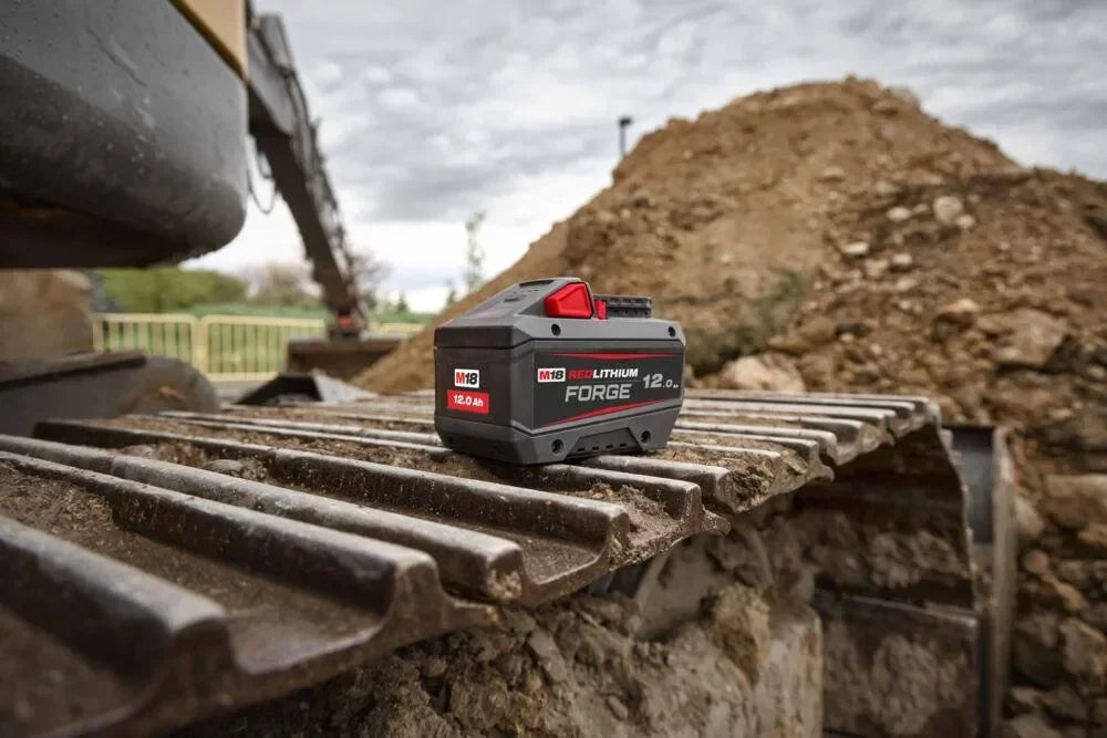 Milwaukee akku M18 Forge B12 -12Ah - Puutarhakone