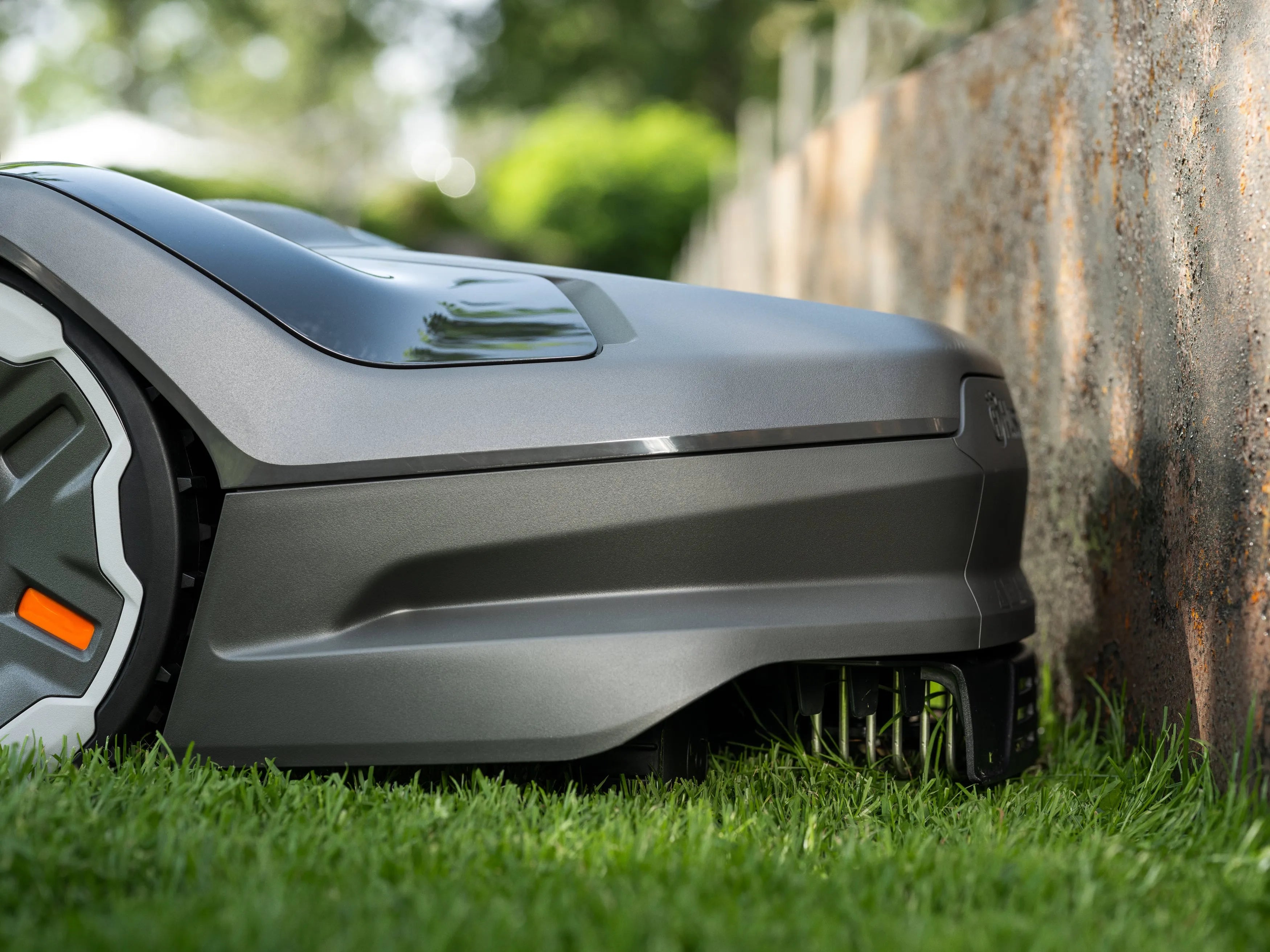 Husqvarna Automower 305E Nera robottileikkuri
