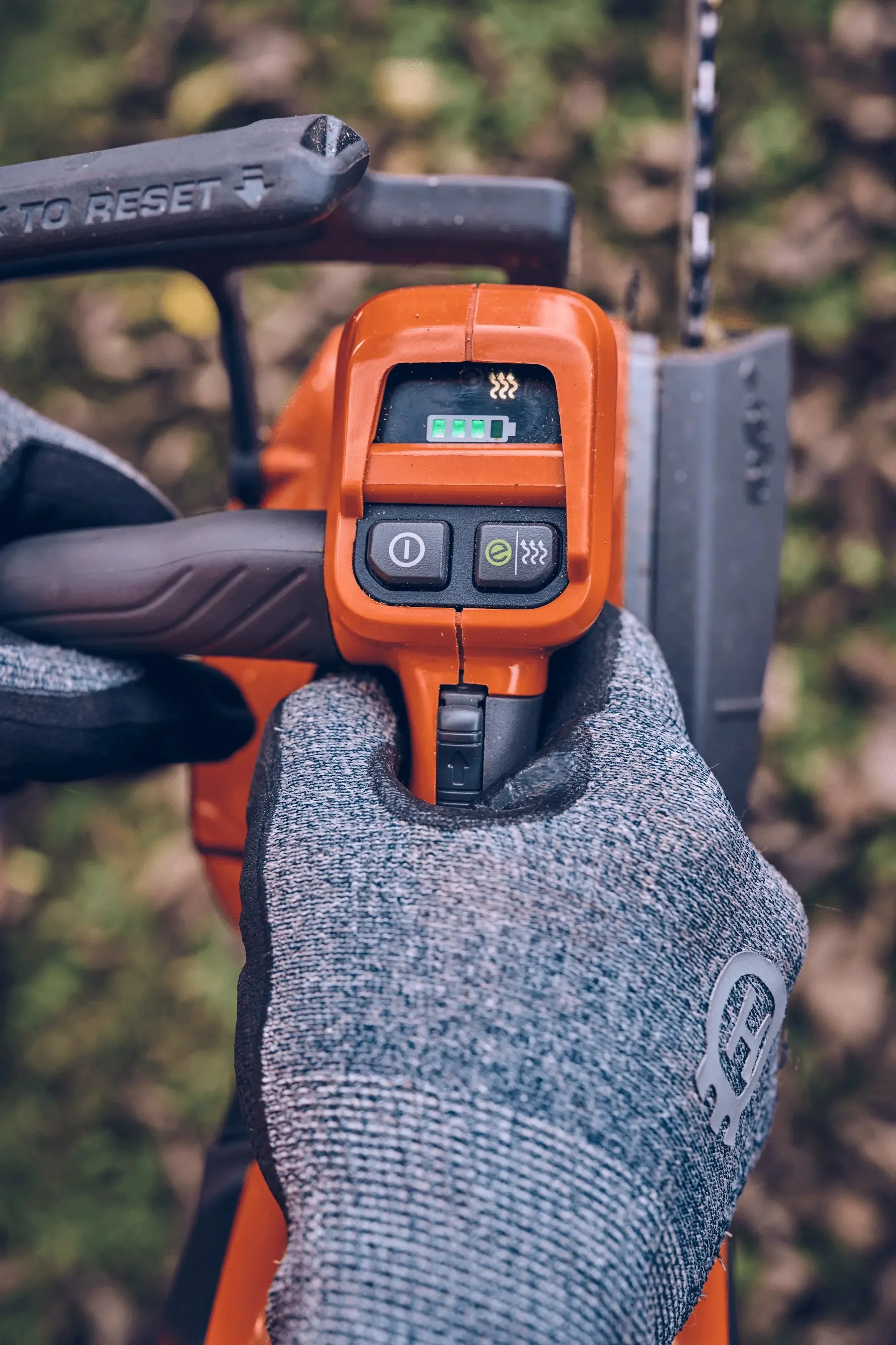 Husqvarna T540i XPG akkusaha lämpökahvoilla -runko - Puutarhakone