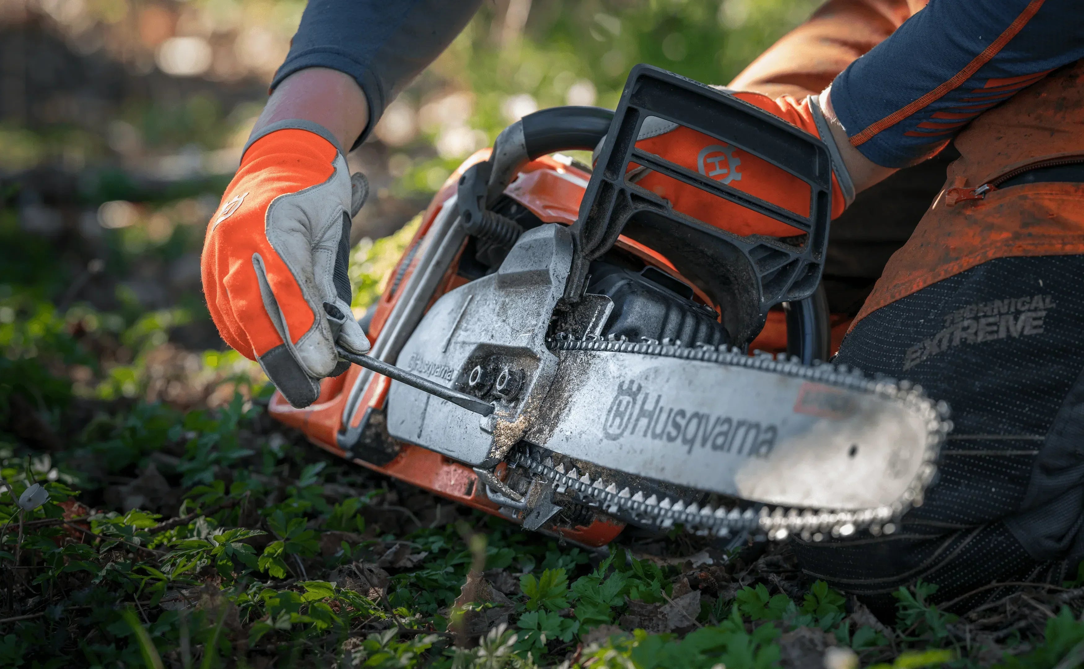 Husqvarna 560 XPG Mark II moottorisaha 15" - Puutarhakone