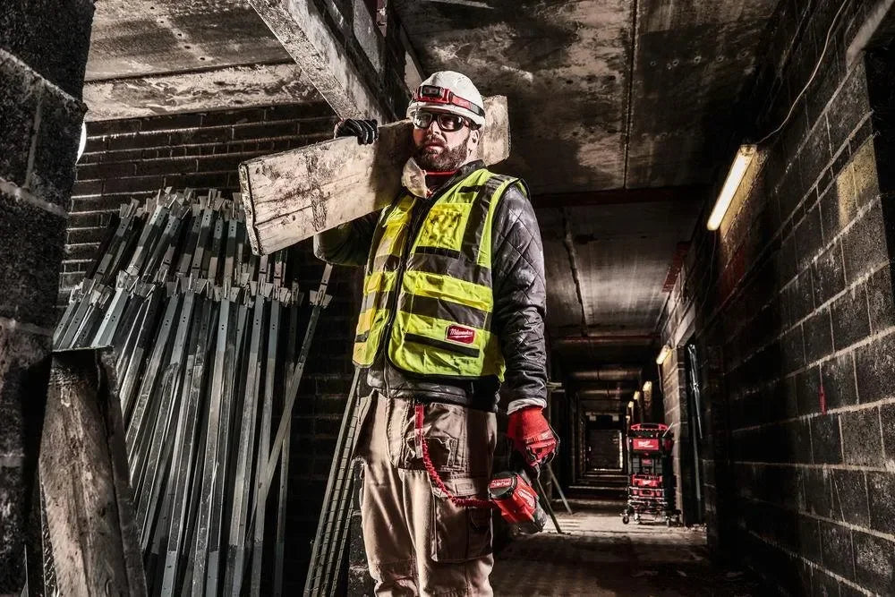 Milwaukee Premium huomioliivi S-XXL - Puutarhakone