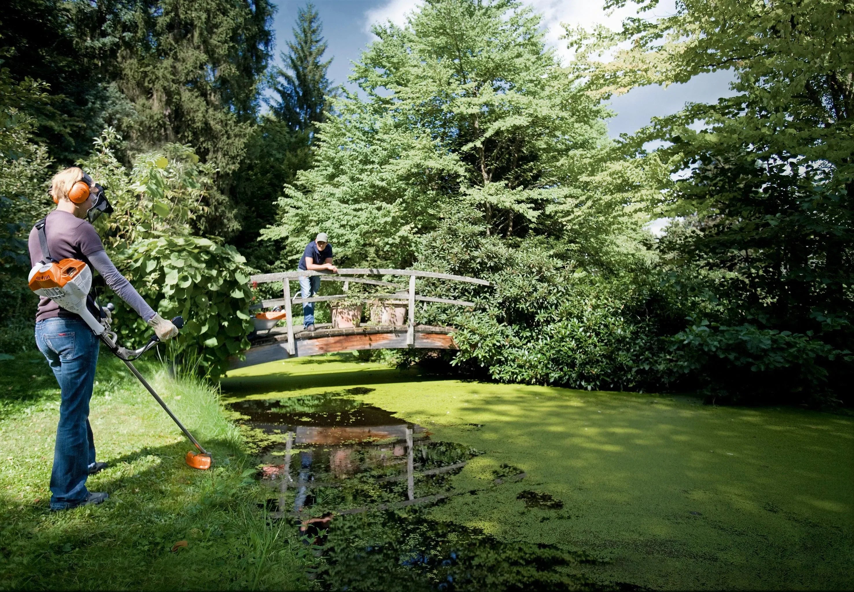 STIHL FS 55 trimmeri / ruohoraivuri - Puutarhakone