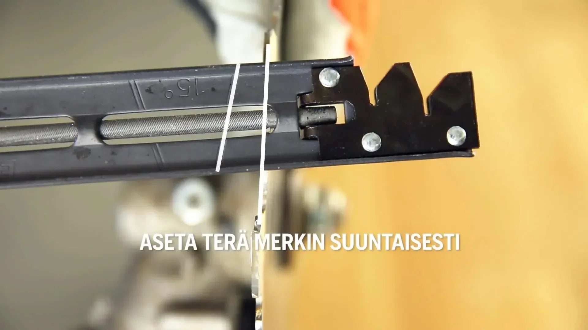 Husqvarna raivaussahan viilanohjain - Puutarhakone