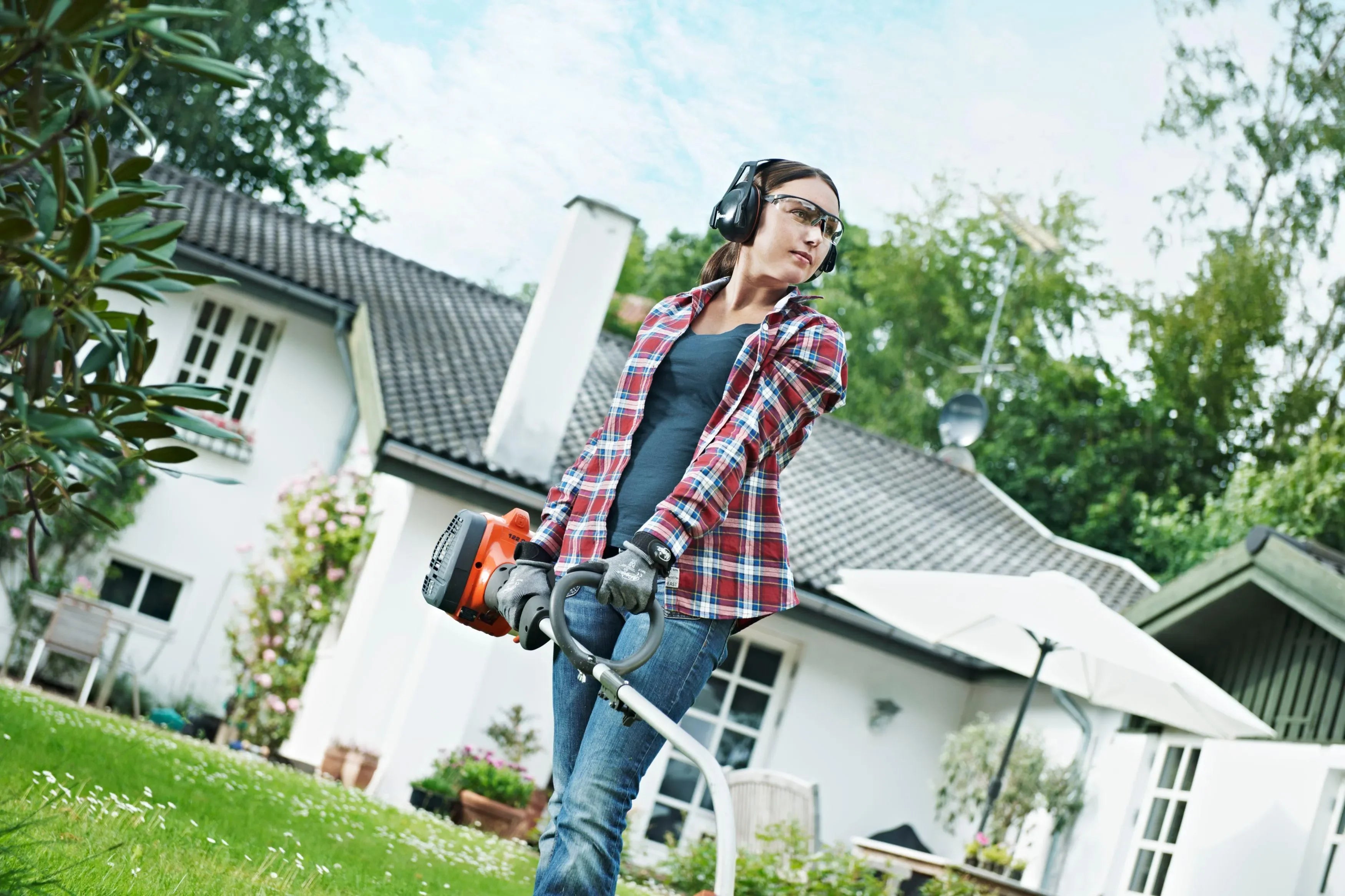 Husqvarna 122 C trimmeri - Puutarhakone