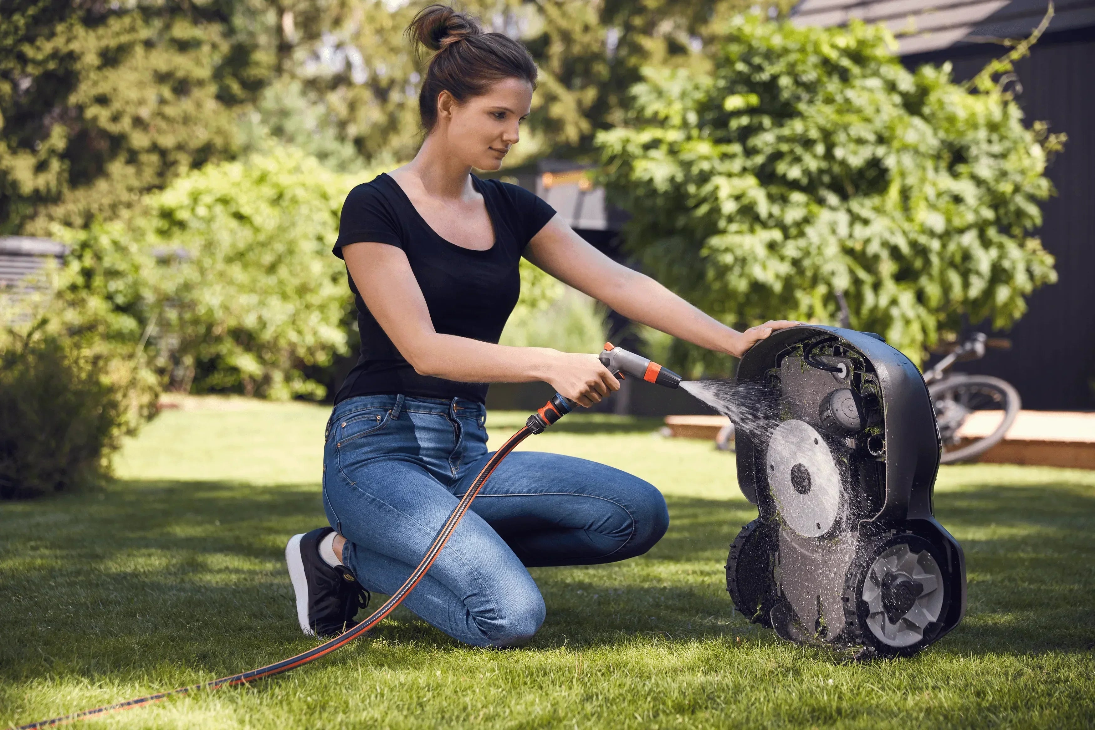 Husqvarna Automower 310 Mark II robottileikkuri - Puutarhakone