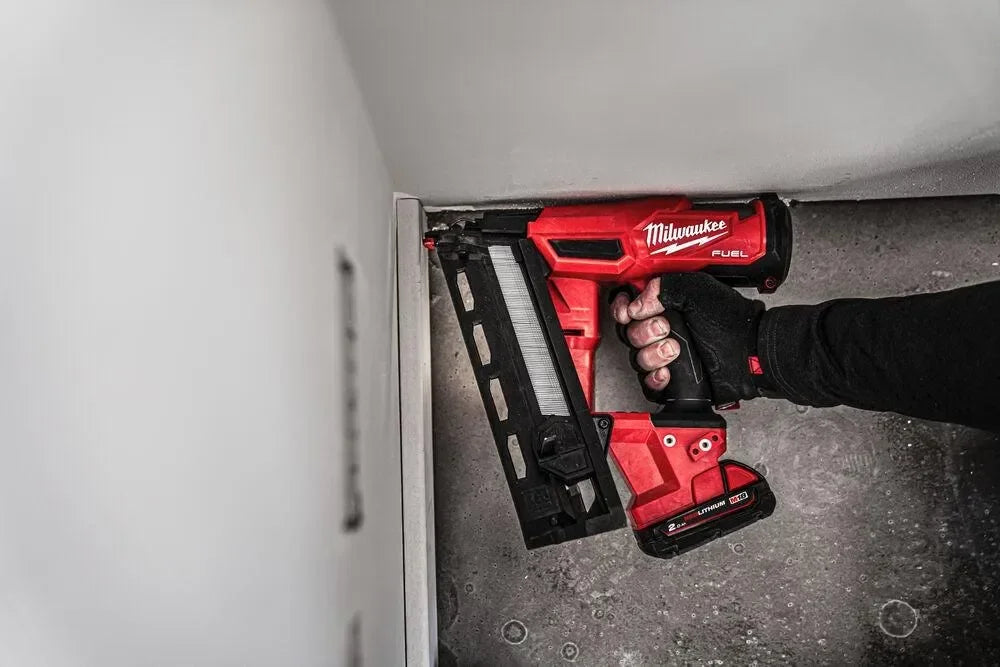 Milwaukee viimeistelynaulain M18 FN16GA0X -runko - Puutarhakone