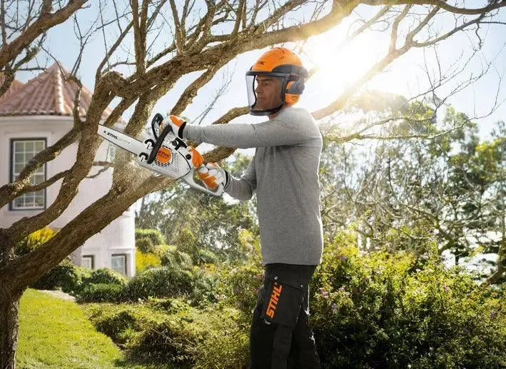 STIHL MS 151 C-E Moottorisaha 12" - Puutarhakone
