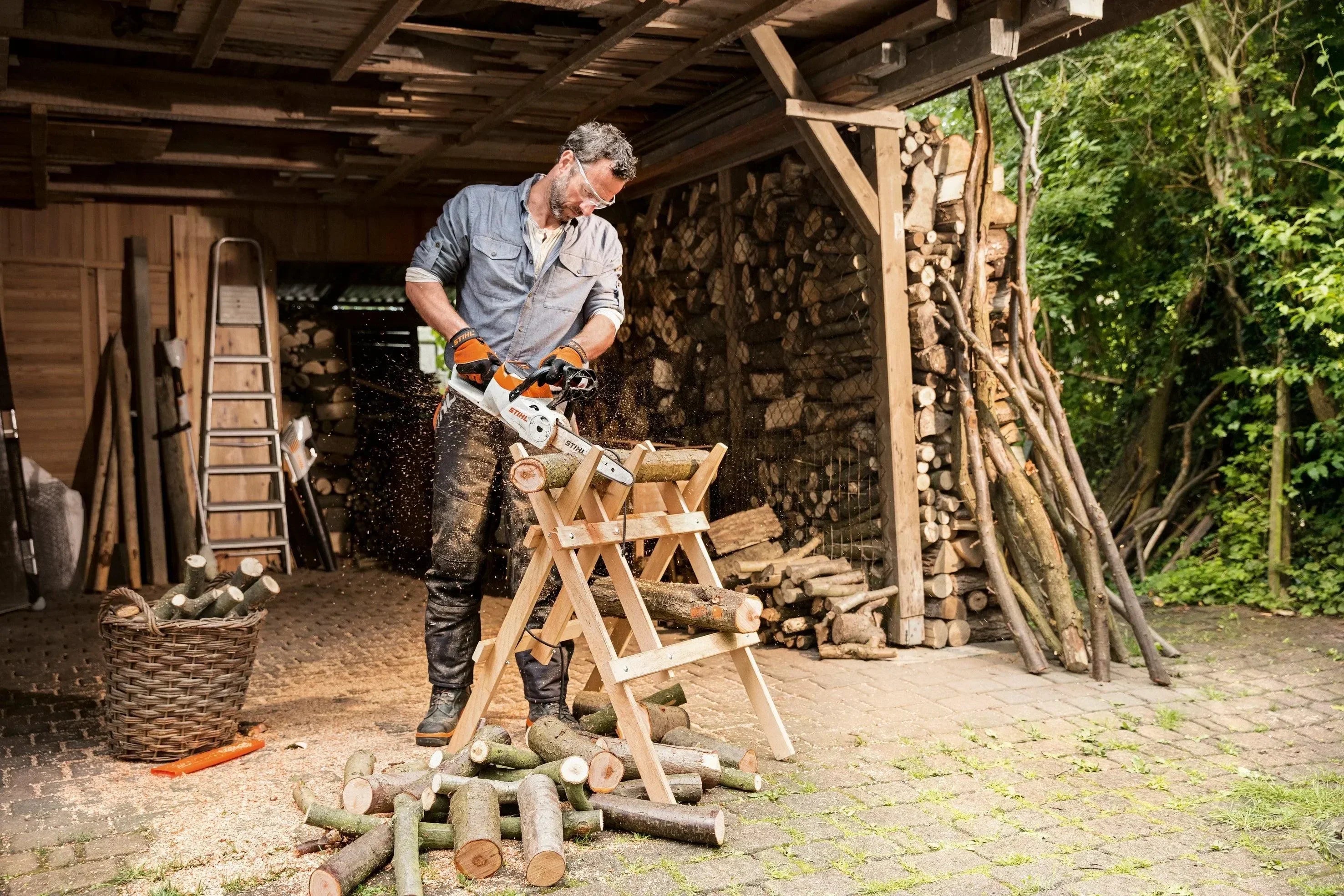 STIHL MSA 70 C-B Akkusaha -setti - Puutarhakone