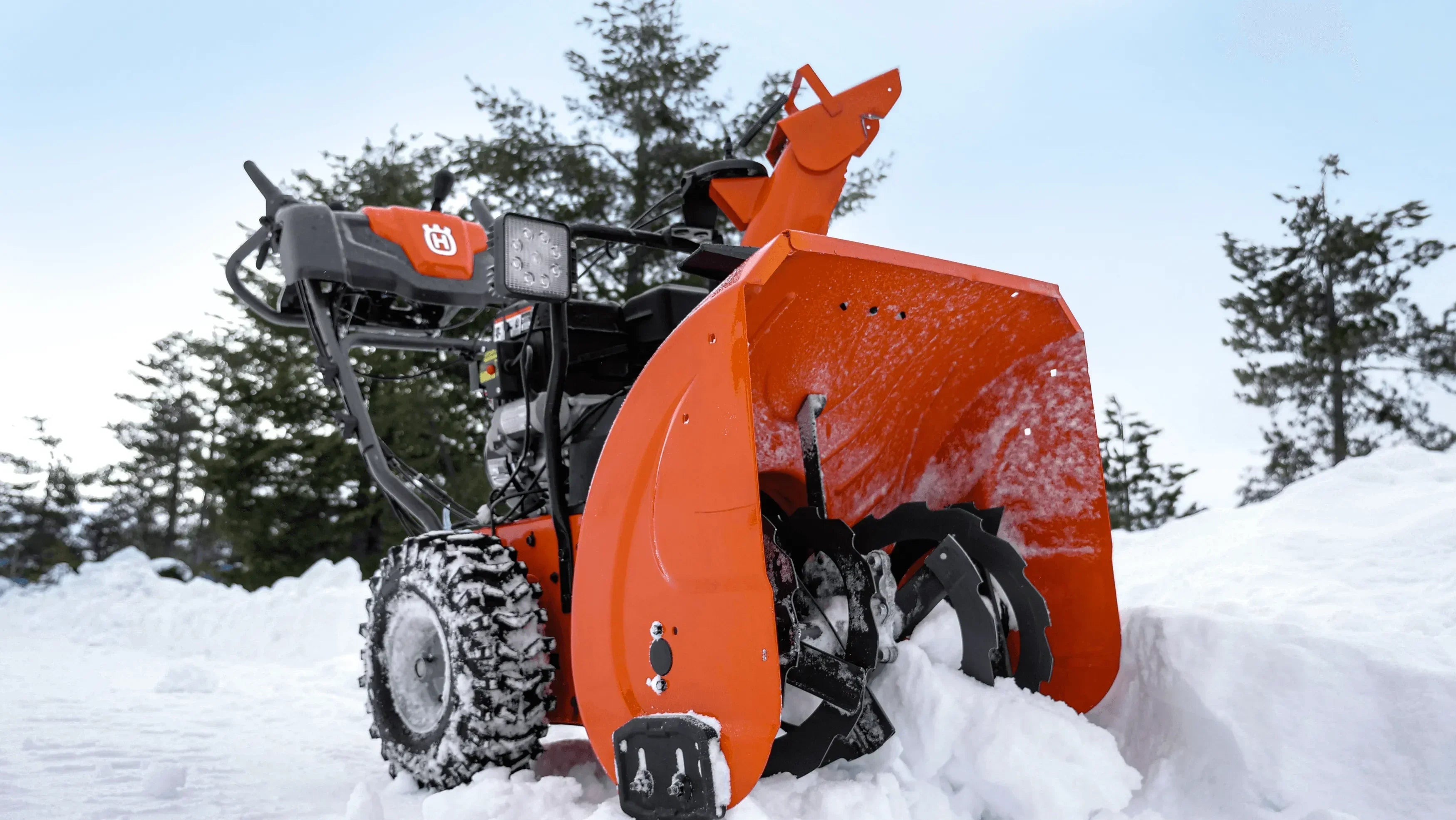 Husqvarna ST224 lumilinko - Puutarhakone