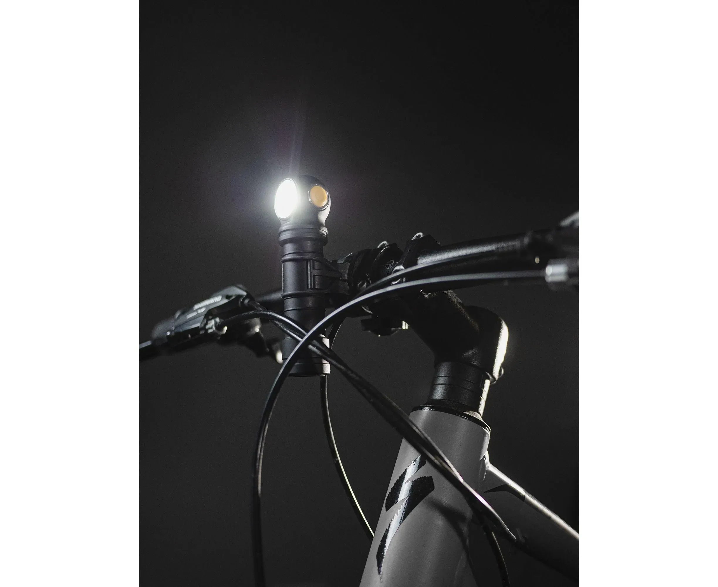 Armytek polkupyöräkiinnike ABM-01 - Puutarhakone