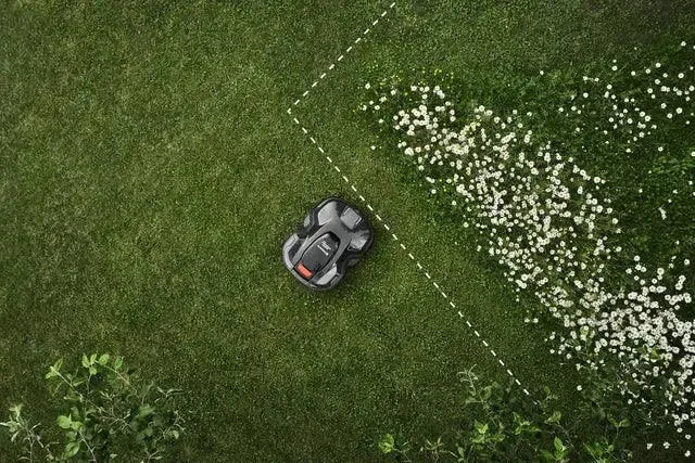 Husqvarna automower aluekatkaisin - Puutarhakone