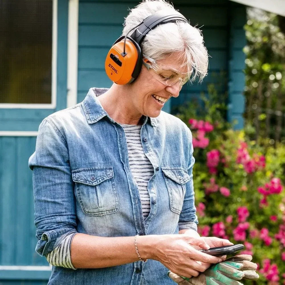 STIHL Dynamic Bluetooth kuulonsuojaimet - Puutarhakone