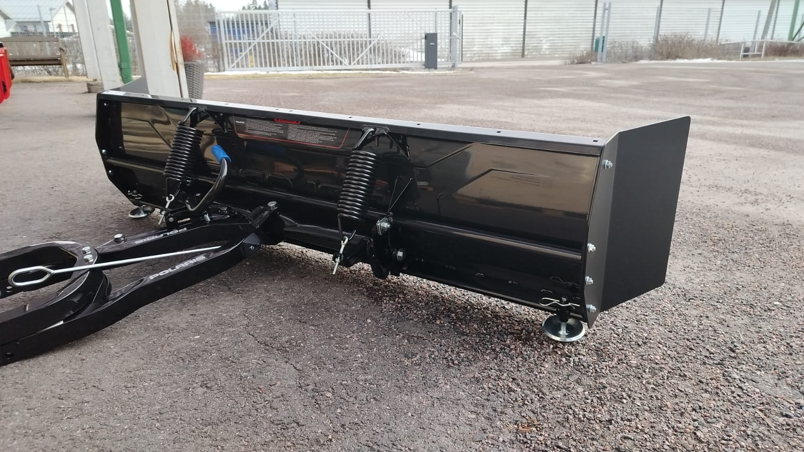 Sivupalat Polaris alkuperäiseen puskulevyyn