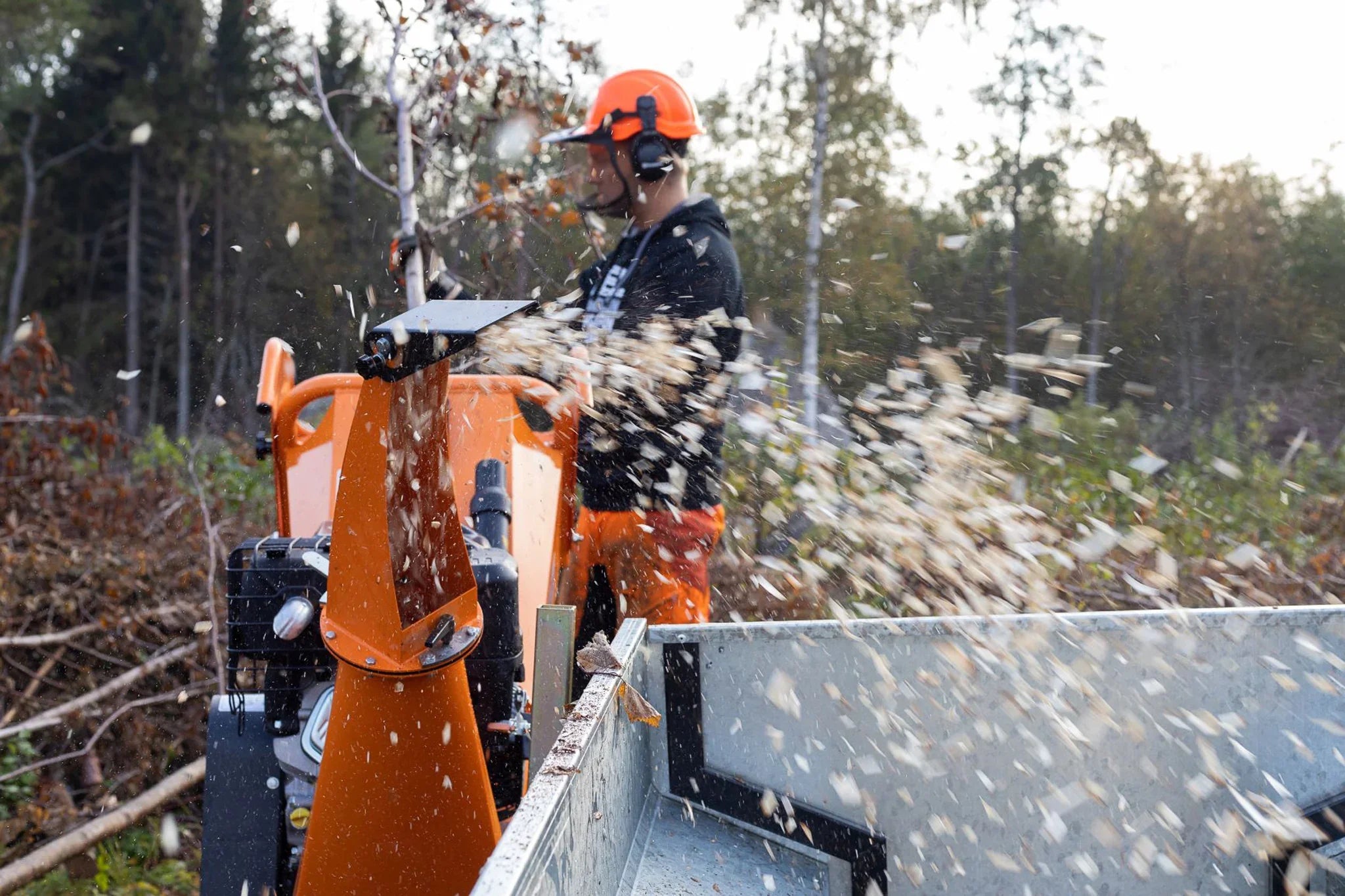 Bronco Haketin/Oksasilppuri B&S 13.5hv sähköstartilla