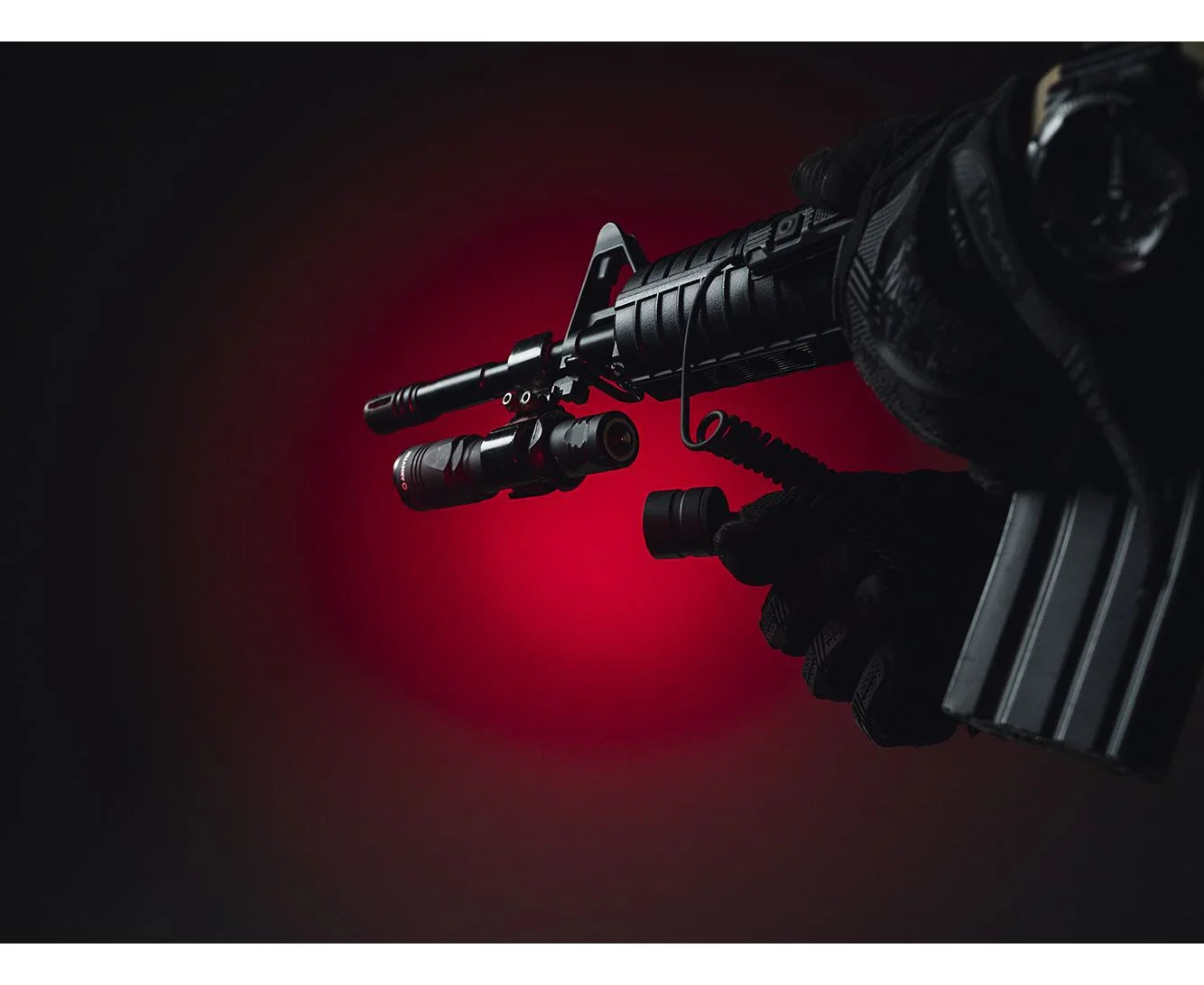 Armytek Dobermann Pro Magnet USB Sand (lämmin valo)