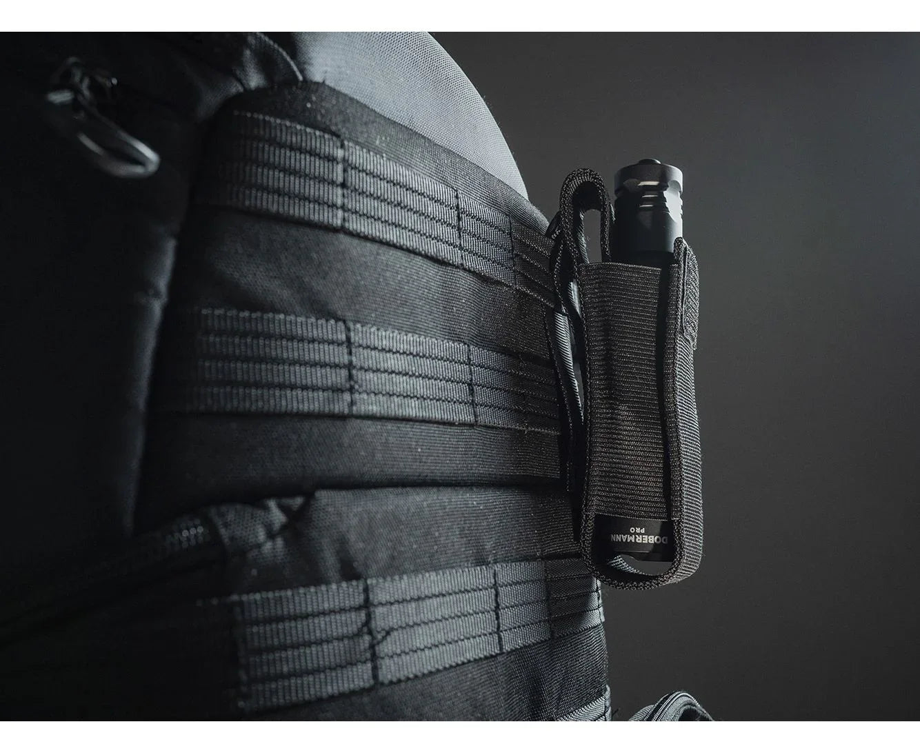 Armytek Dobermann Pro Magnet USB Sand (lämmin valo)