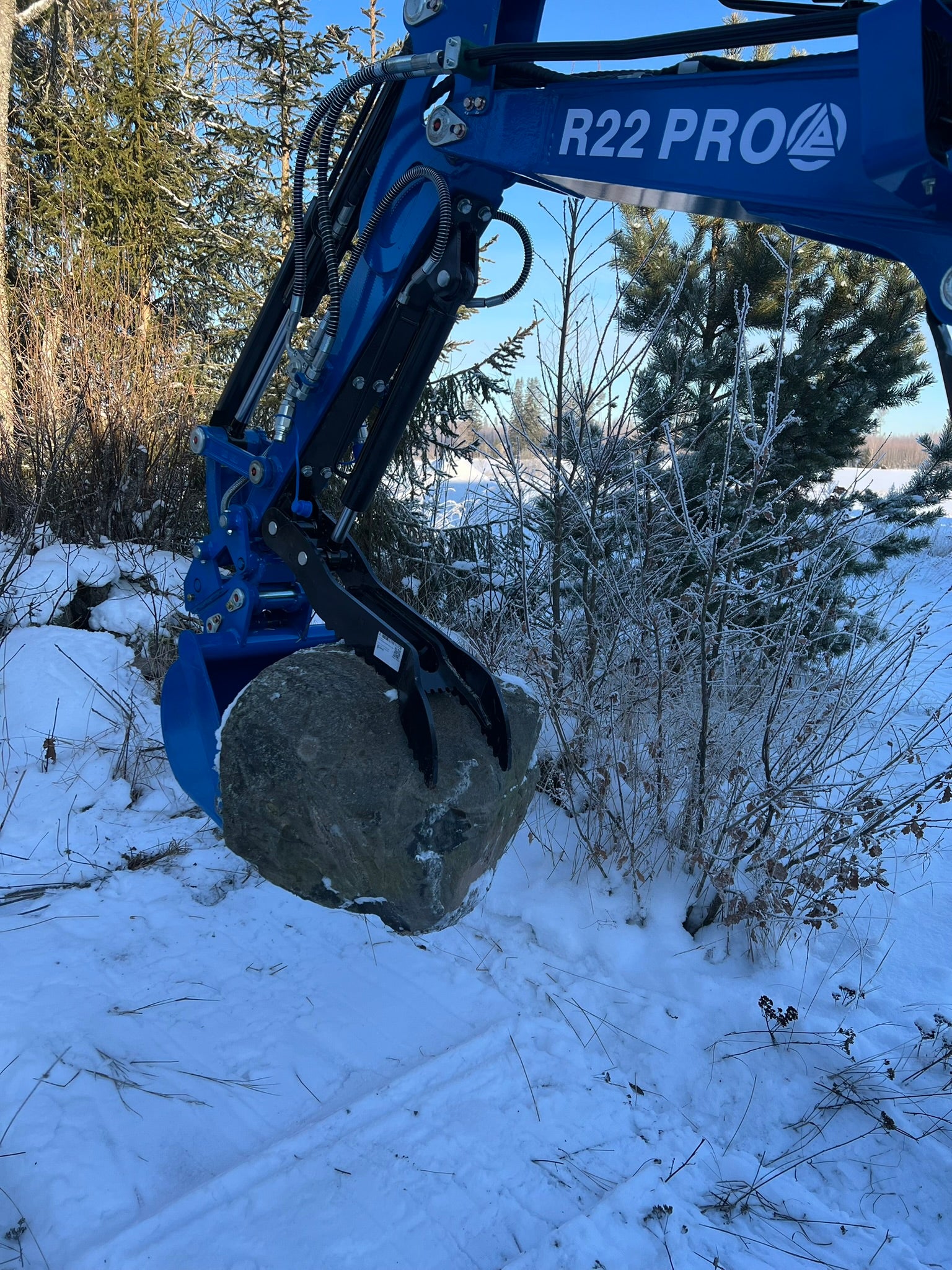 Rippa R22 minikaivinkone -Kubota D1105 3-sylinterinen