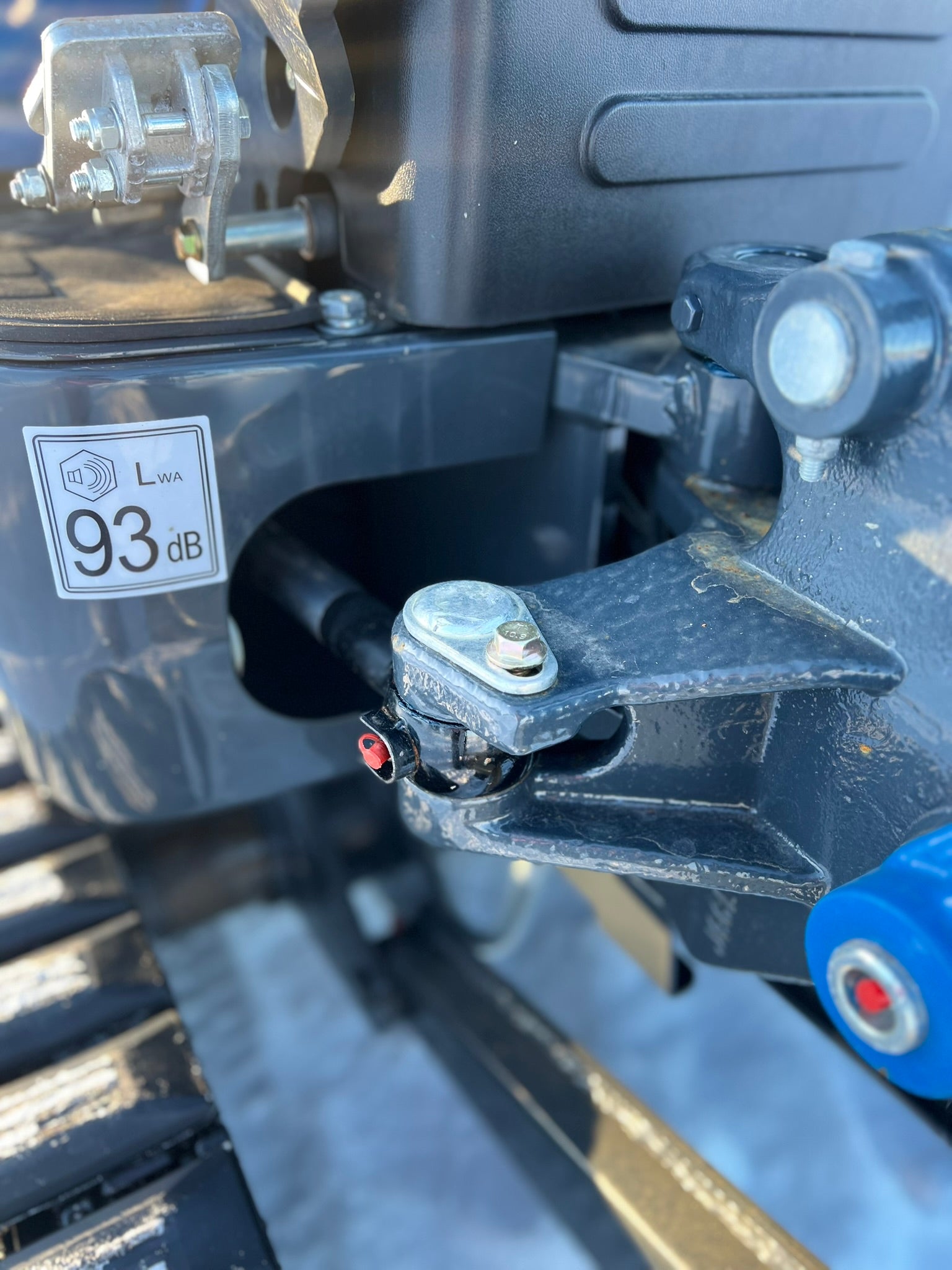 Rippa R13 minikaivinkone -Kubota D722 3-sylinterinen moottori