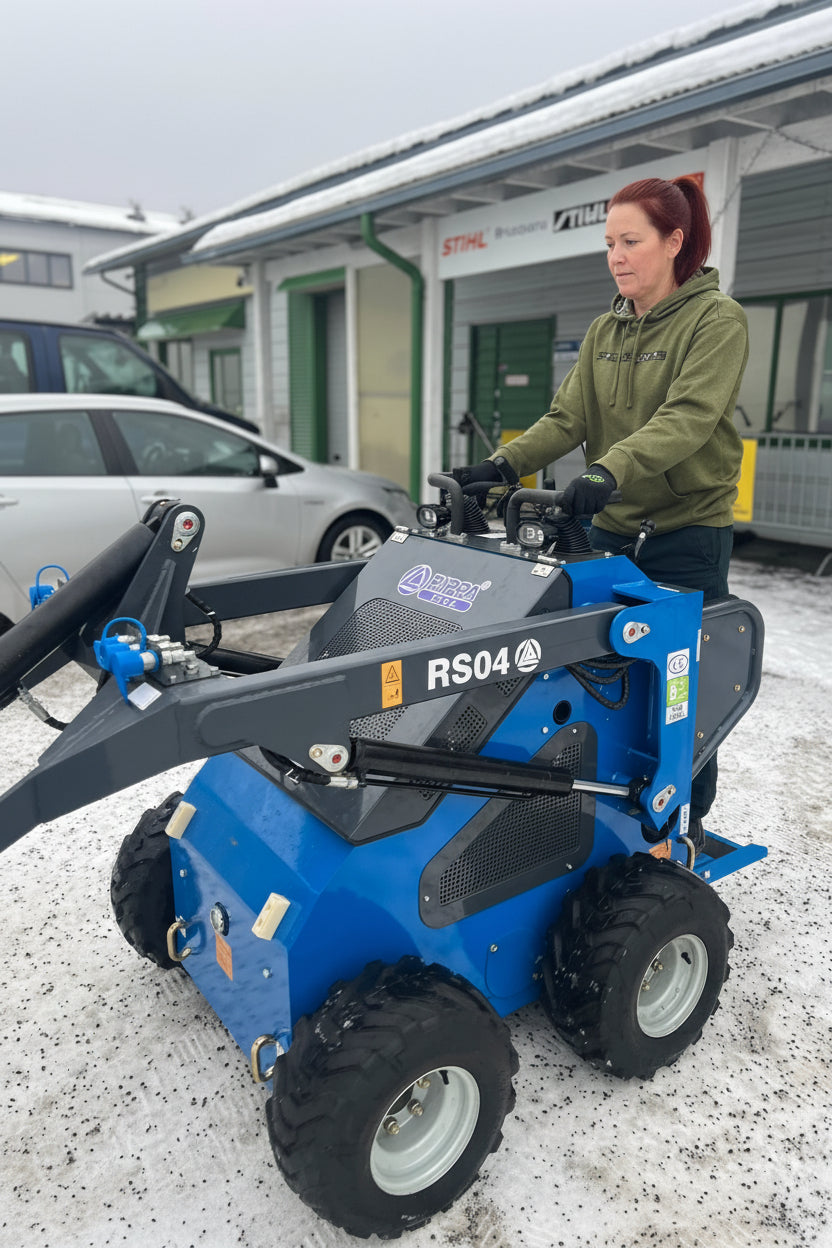 Rippa RS04 compact kauhakuormain