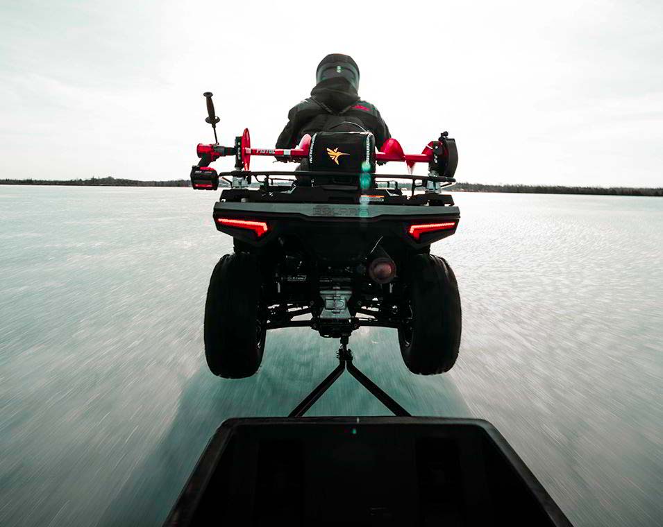 Polaris Sportsman 570 EPS SE Onyx Black mönkijä