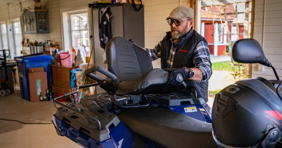 Polaris Sportsman Touring 570 EPS SP Springfield Blue mönkijä