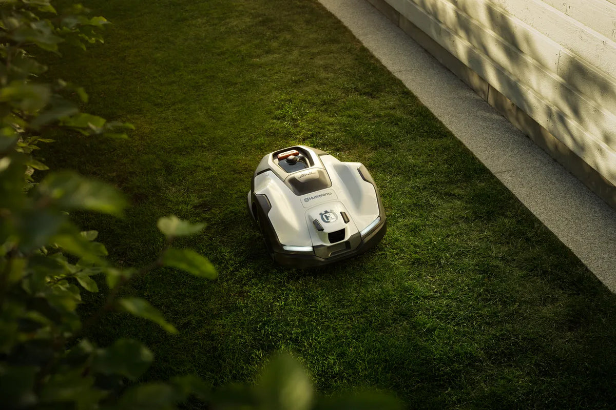 Husqvarna Automower 405VE Nera robottileikkuri