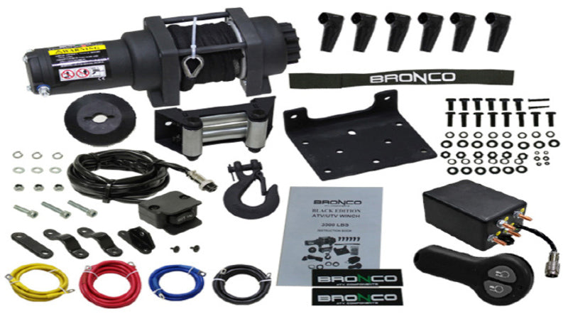 Bronco 2500 Gen II Black Edition mönkijän vinssi köydellä ja kauko-ohjauksella