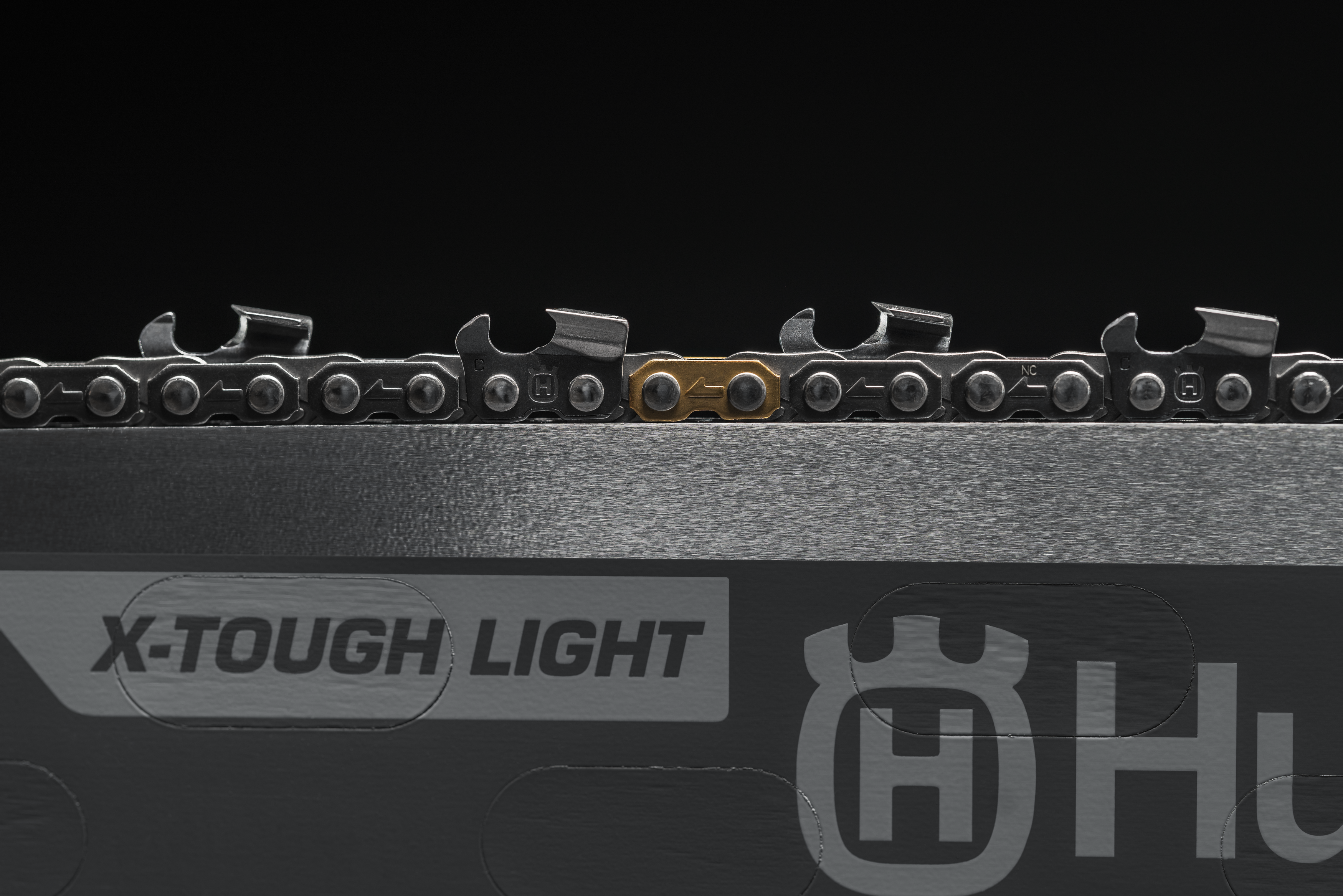 Husqvarna terälevy X-tough light 3/8" 1.5mm RSN iso sovite 28"