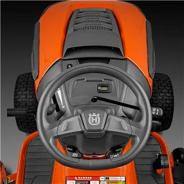Husqvarna TC 138L keräävä traktorileikkuri